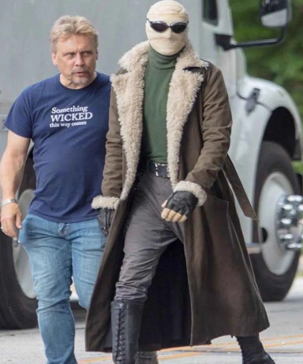 doom-patrol-matt-bomer-coatdoom-patrol-matt-bomer-coat